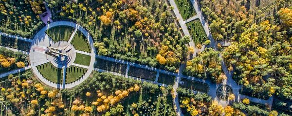 Парк имени Даира Асанова в Бишкеке - Sputnik Кыргызстан