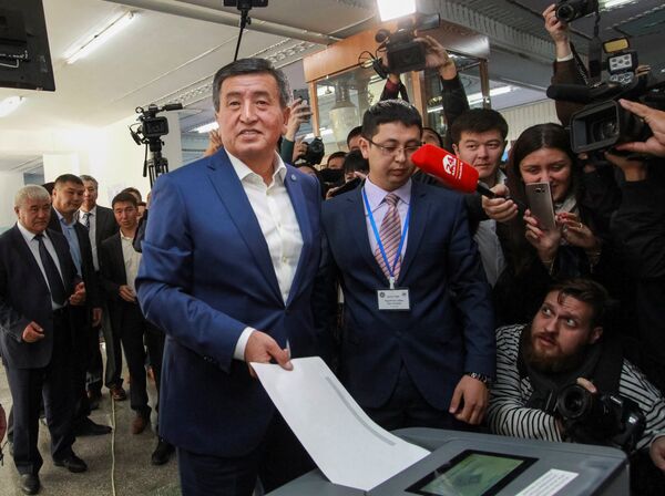 Кандидат в президенты Сооронбай Жээнбеков - Sputnik Кыргызстан