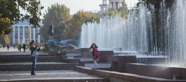 Аллея Молодежи в Бишкеке - Sputnik Кыргызстан