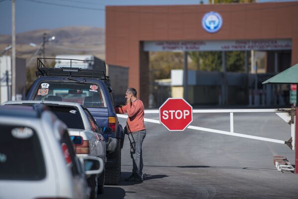 Ситуация на КПП Ак-Тилек на кыргызско-казахской границе - Sputnik Кыргызстан