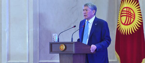 Я, наверное, был не прав, когда говорил о Назарбаеве, — видео с Атамбаевым - Sputnik Кыргызстан