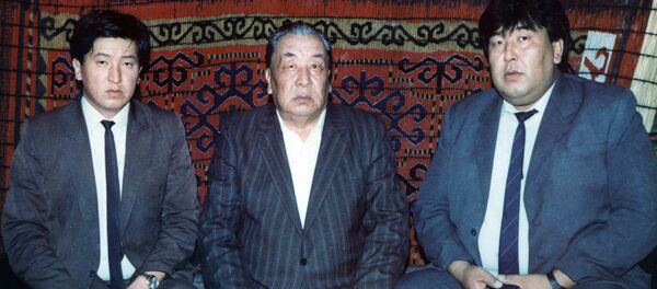 Архивные фотографии новоизбранного президента КР Сооронбая Жээнбекова - Sputnik Кыргызстан