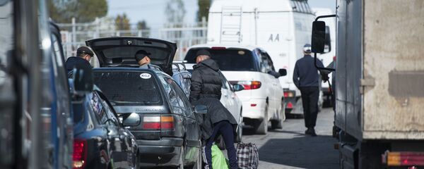 Ситуация на КПП Ак-Тилек на кыргызско-казахской границе - Sputnik Кыргызстан