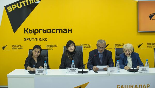 Пресс-конференция 100 тысяч заболеваний в год — о динамике роста глазных болезней и об уровне инвалидности - Sputnik Кыргызстан