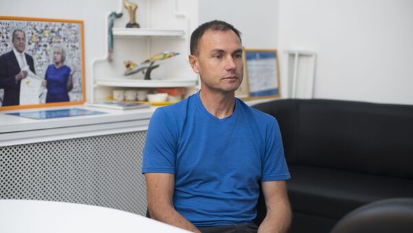 Мастер спорта международного класса по альпинизму Михаил Михайлов во время интервью Sputnik Кыргызстан - Sputnik Кыргызстан
