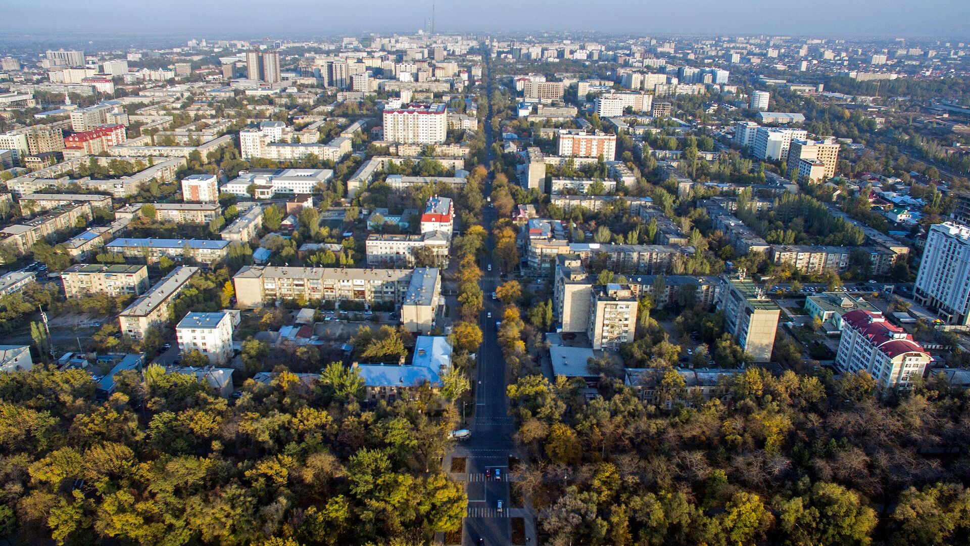 Вид на центр Бишкека с высоты. Архивное фото - Sputnik Кыргызстан, 1920, 17.10.2021