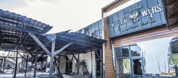 Пожар нескольких кафе в районе парка Асанбай в Бишкеке - Sputnik Кыргызстан