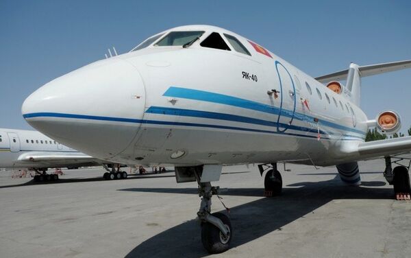 В Кыргызстане на продажу выставлен самолет марки Як-40 с комфортабельным VIP-салоном - Sputnik Кыргызстан