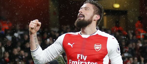 Нападающий сборной Франции и английского Арсенала Оливье Жиру - Sputnik Кыргызстан