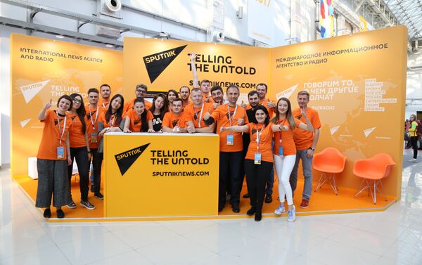 Международное информационное агентство и радио Sputnik завершило свою работу на ХIХ Всемирном фестивале молодежи и студентов (ВФМС), который проходил с 14 по 22 октября в Сочи - Sputnik Кыргызстан