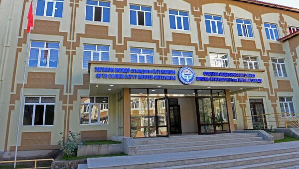 Школа-интернат №71 имени Тоголока Молдо в Бишкеке. Архивное фото - Sputnik Кыргызстан