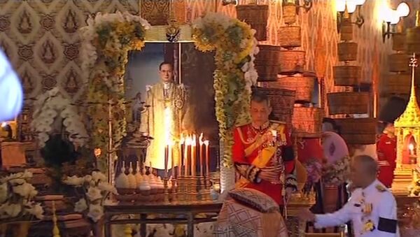 Церемония прощания  с покойным королем Таиланда - Sputnik Кыргызстан