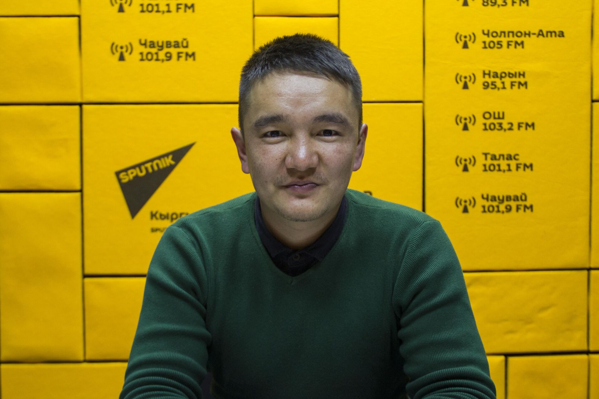 Сотрудник Кыргызпатент Акжол Доранбек уулу Сотрудник Кыргызпатент Акжол Доранбек уулу - Sputnik Кыргызстан, 1920, 20.08.2025