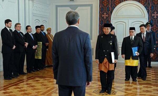 Церемония вручения верительных грамот послов 12 стран - Sputnik Кыргызстан
