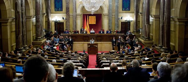 Парламент Каталонии проголосовал за независимость от Испании - Sputnik Кыргызстан