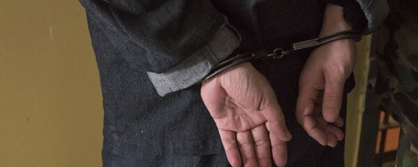 Кишенделген адам. Архив Кишенделген адам. Архив - Sputnik Кыргызстан