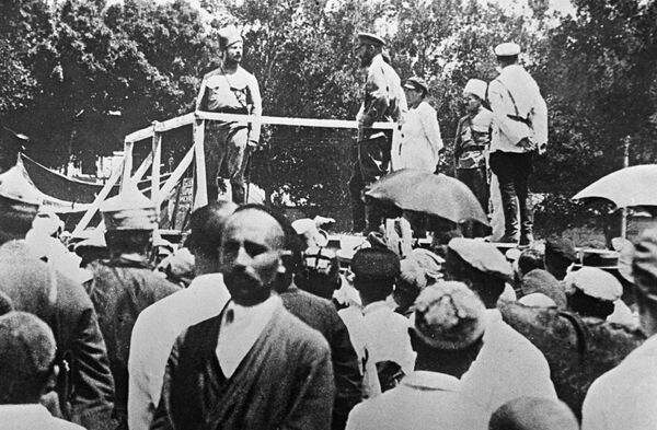 Командующий Туркестанским фронтом Михаил Фрунзе на митинге в Ташкенте. 1920 - Sputnik Кыргызстан