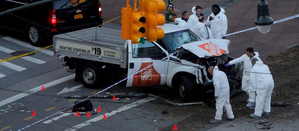 Наезд на велосипедистов и прохожих в Нью-Йорке - Sputnik Кыргызстан