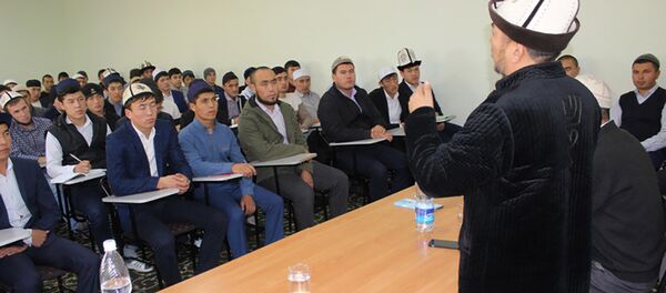 Кыргызстандын дин өкүлдөрү кургак учук менен күрөшүү аракеттерине катыша турганын Саламаттык сактоо министрлигинин маалымат кызматы билдирди - Sputnik Кыргызстан