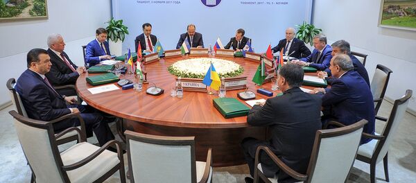 Рабочий визит премьер-министра Кыргызстана Сапара Исакова в Ташкент - Sputnik Кыргызстан