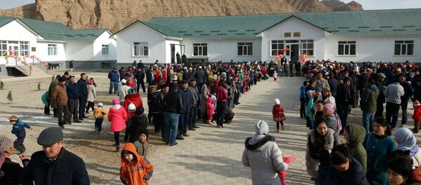 Открытие центра для детей сирот в городе Нарын - Sputnik Кыргызстан