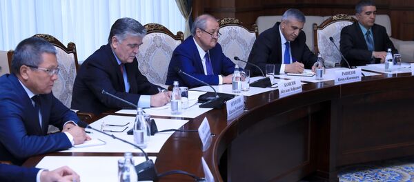 Рабочий визит министра иностранных дел Узбекистана Абдулазиза Камилова - Sputnik Кыргызстан