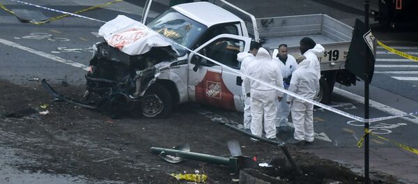 Следователи на месте теракта в центре Нью-Йорка. Архивное фото - Sputnik Кыргызстан