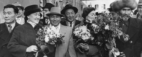 Известные кыргызстанцы в Москве - Sputnik Кыргызстан