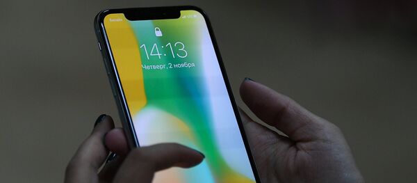 Новый смартфон iPhone X от компании Apple. Архивное фото Новый смартфон iPhone X от компании Apple. Архивное фото - Sputnik Кыргызстан