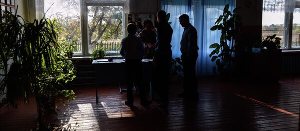 День учителя в школе села Сенное в Брянской области - Sputnik Кыргызстан