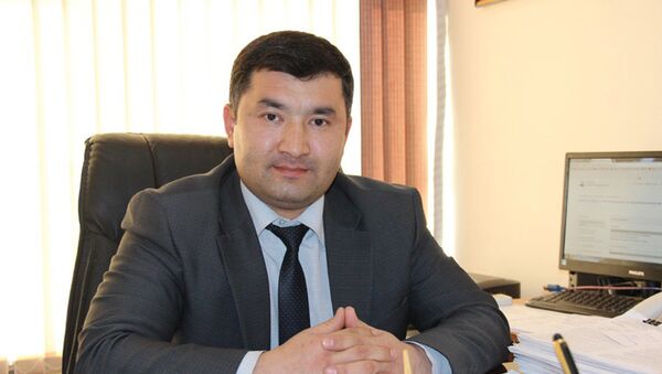 Заместитель начальника Управления образования мэрии Бишкека Усеин Касмалиев. Архивное фото - Sputnik Кыргызстан