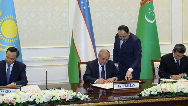 Главы МИД Узбекистана, Туркменистана и Казахстана - Sputnik Кыргызстан