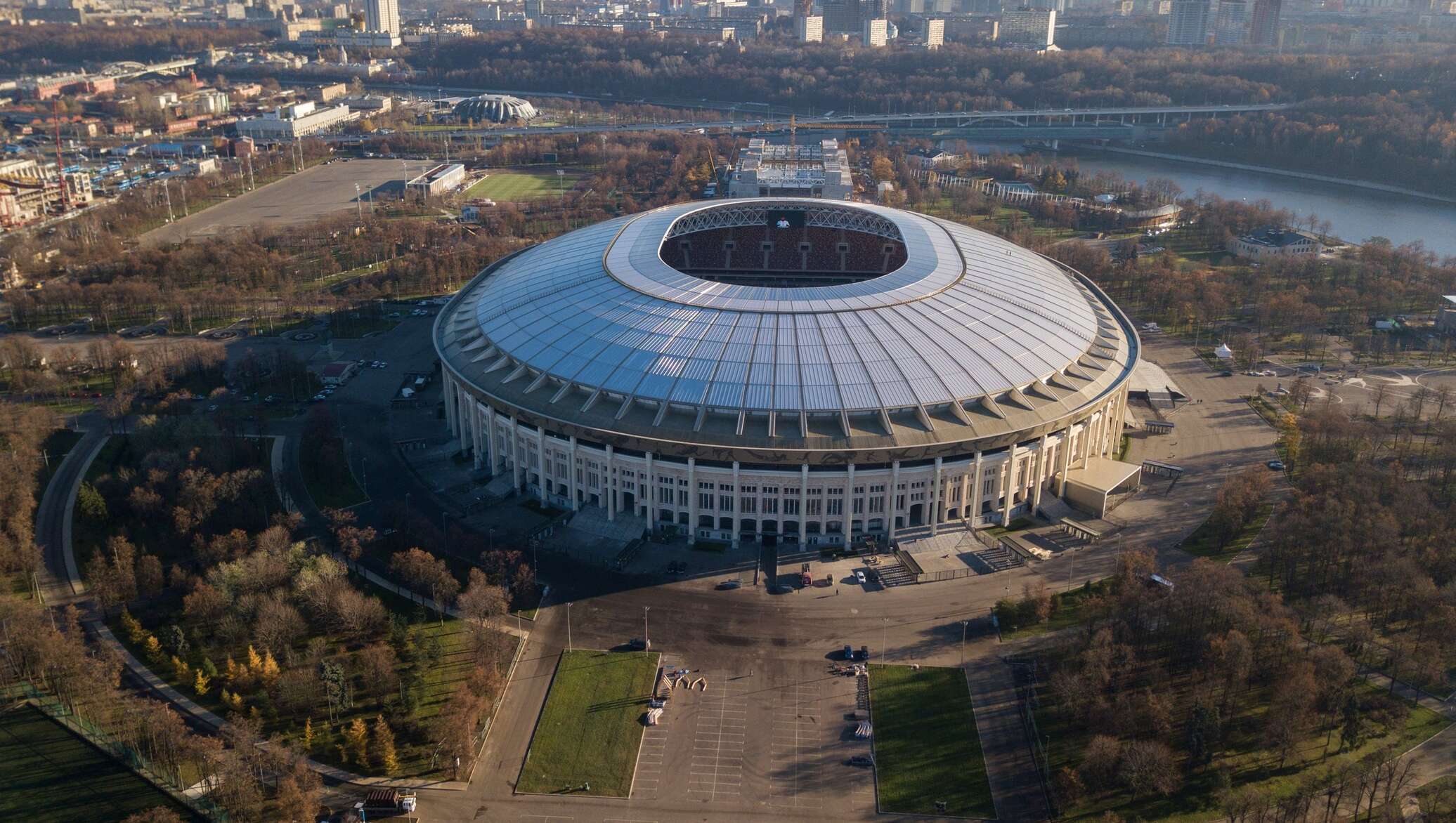 Лужники москва фото. Стадион Лужники Москва. Арена Лужники Москва. Стадион Лужники большая спортивная Арена. Спорткомплекс Лужники Москва.