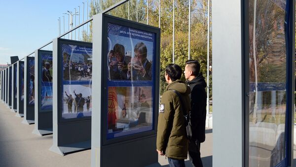 Фотовыставка Шесть лет в истории Кыргызстана в Бишкеке - Sputnik Кыргызстан