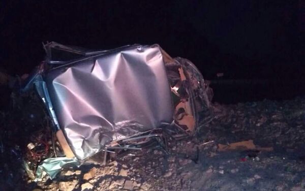 Автоавария случилась 13 ноября примерно в 21.00 на 170-м километре трассы Ош — Сары-Таш — Эркештам - Sputnik Кыргызстан