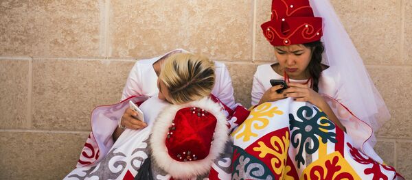 Мобильная сеть в КР - Sputnik Кыргызстан