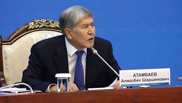 Не буду извиняться и кланяться в ножки — Атамбаев о ситуации на границе - Sputnik Кыргызстан