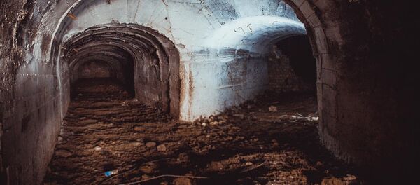 Тут зарплата была в 4 раза выше — жуткие кадры урановых шахт Кыргызстана Тут зарплата была в 4 раза выше — жуткие кадры урановых шахт Кыргызстана - Sputnik Кыргызстан