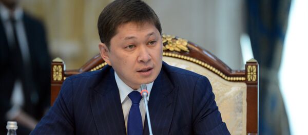 Премьер-министр Сапар Исаковдун архивдик сүрөтү - Sputnik Кыргызстан
