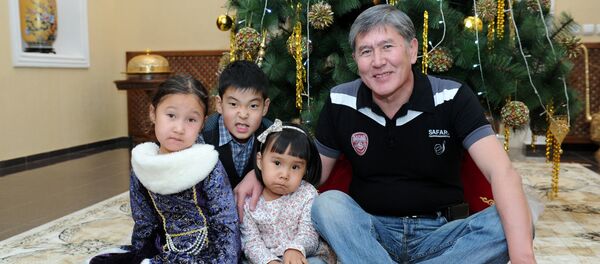 Неопубликованные фотографии президента КР Алмазбека Атамбаева - Sputnik Кыргызстан