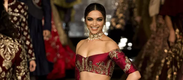 Болливудская актриса Дипика Падукон Болливудская актриса Дипика Падукон - Sputnik Кыргызстан