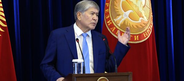 Базу США вывел, потому что мы обидели Китай и Россию, — видео с Атамбаевым - Sputnik Кыргызстан