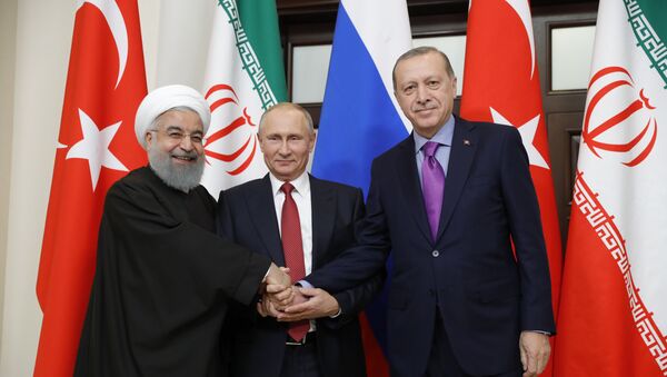 Встреча президента РФ В. Путина с президентом Ирана Х. Рухани и президентом Турции Р. Эрдоганом - Sputnik Кыргызстан