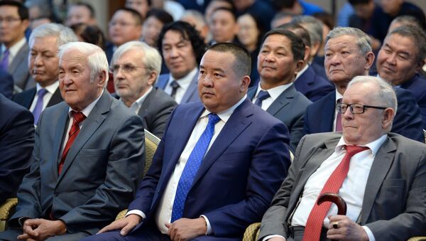 Церемония награждения государственными наградами за вклад в социально-экономическое развитие КР - Sputnik Кыргызстан