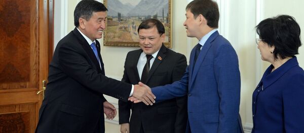 Рабочее заседание президента КР Сооронбая Жээнбекова - Sputnik Кыргызстан