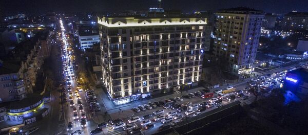 Автомобильный затор в день черной пятницы в Бишкеке Автомобильный затор в день черной пятницы в Бишкеке - Sputnik Кыргызстан