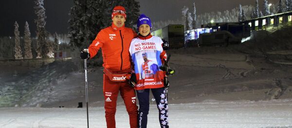 Акция российских болельщиков в поддержку отстраненных российских лыжников - Sputnik Кыргызстан