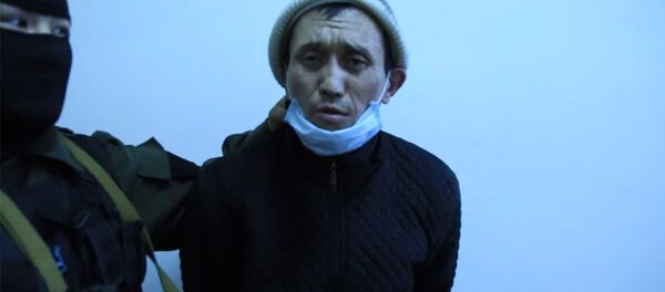 Эмнеге качканымды билбейм. Түрмөдөн качып кармалгандардын сурактагы видеосу - Sputnik Кыргызстан