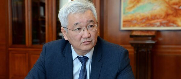 Президент КР Сооронбай Жээнбеков принял председателя Нацбанка Кубанычбека Кулматова Президент КР Сооронбай Жээнбеков принял председателя Нацбанка Кубанычбека Кулматова - Sputnik Кыргызстан