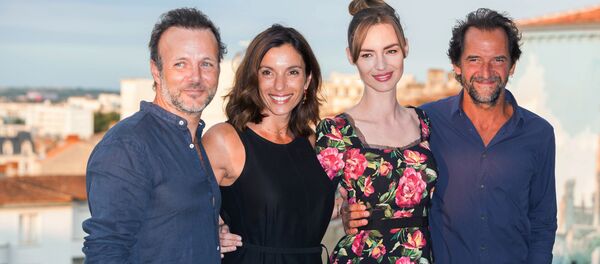 Премьера фильма Любовь-морковь по-французски - Sputnik Кыргызстан